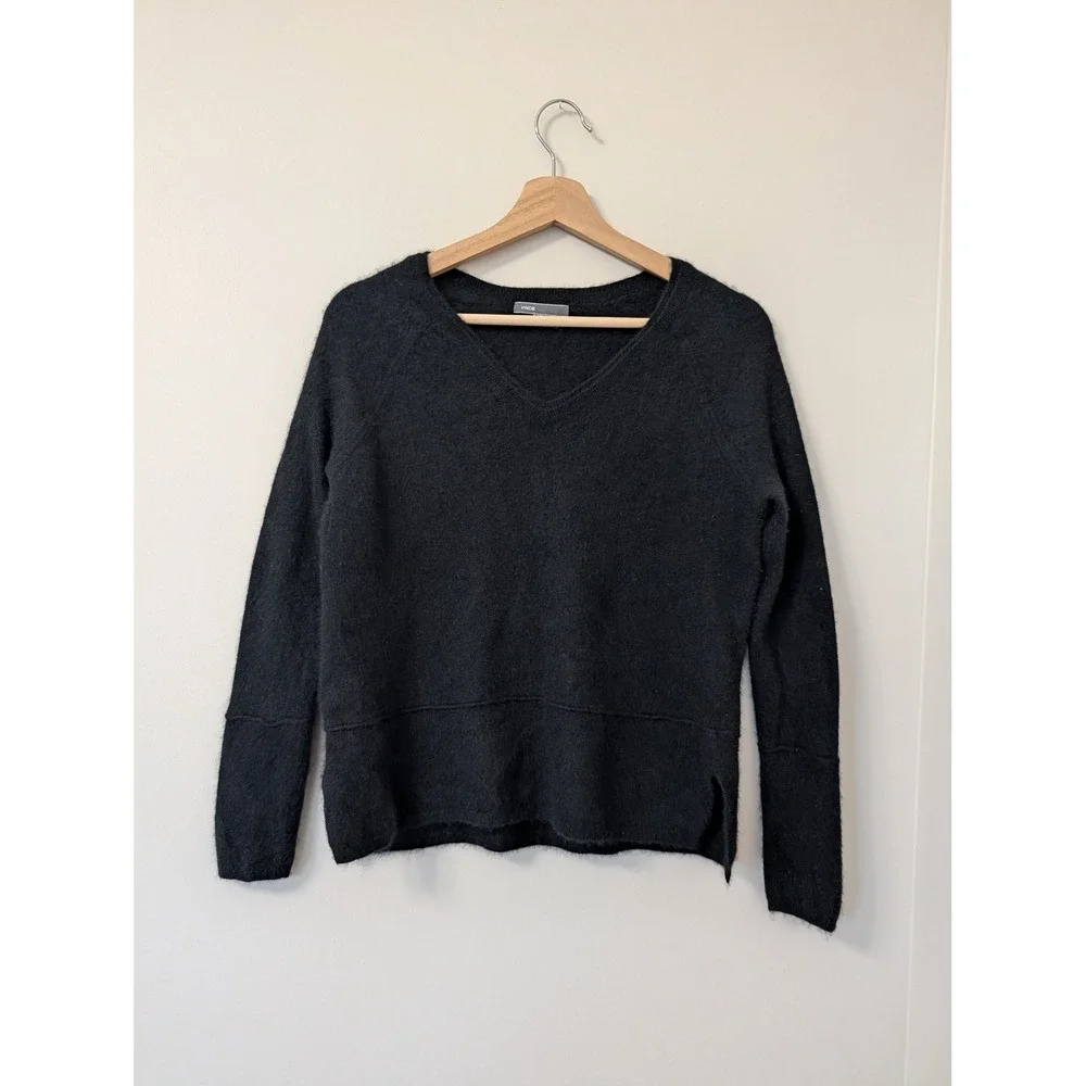 Vince Black 100% Cashmere V-Neck Raglan Sweater Side Slit XS